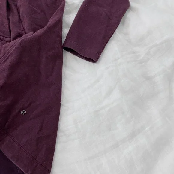 SOLD Lululemon Thats a Wrap Pullover - Picture 4 of 8